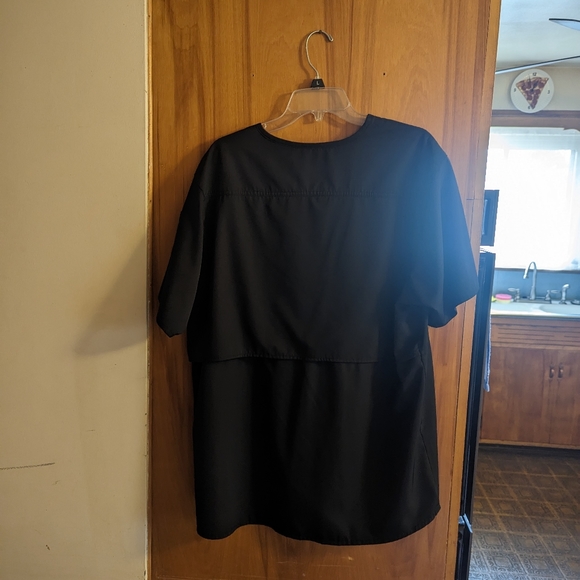 Carhartt Scrub Top - Picture 5 of 9